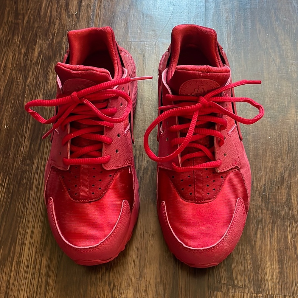 Nike Huaraches - Picture 2 of 6